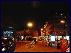 Manchester by night 04 - Piccadilly Gardens